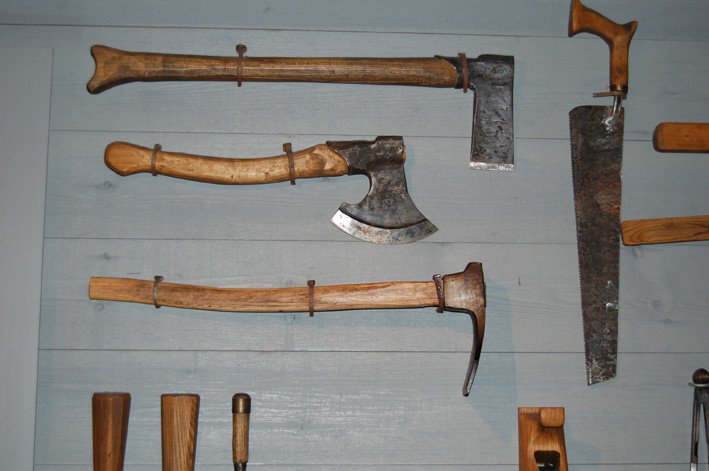 St. Thomas guild - medieval woodworking, furniture and other crafts ...