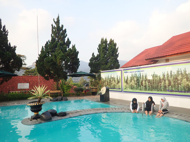 Perpisahan Sekolah di Citra Cikopo Hotel kolam renang citra cikopo