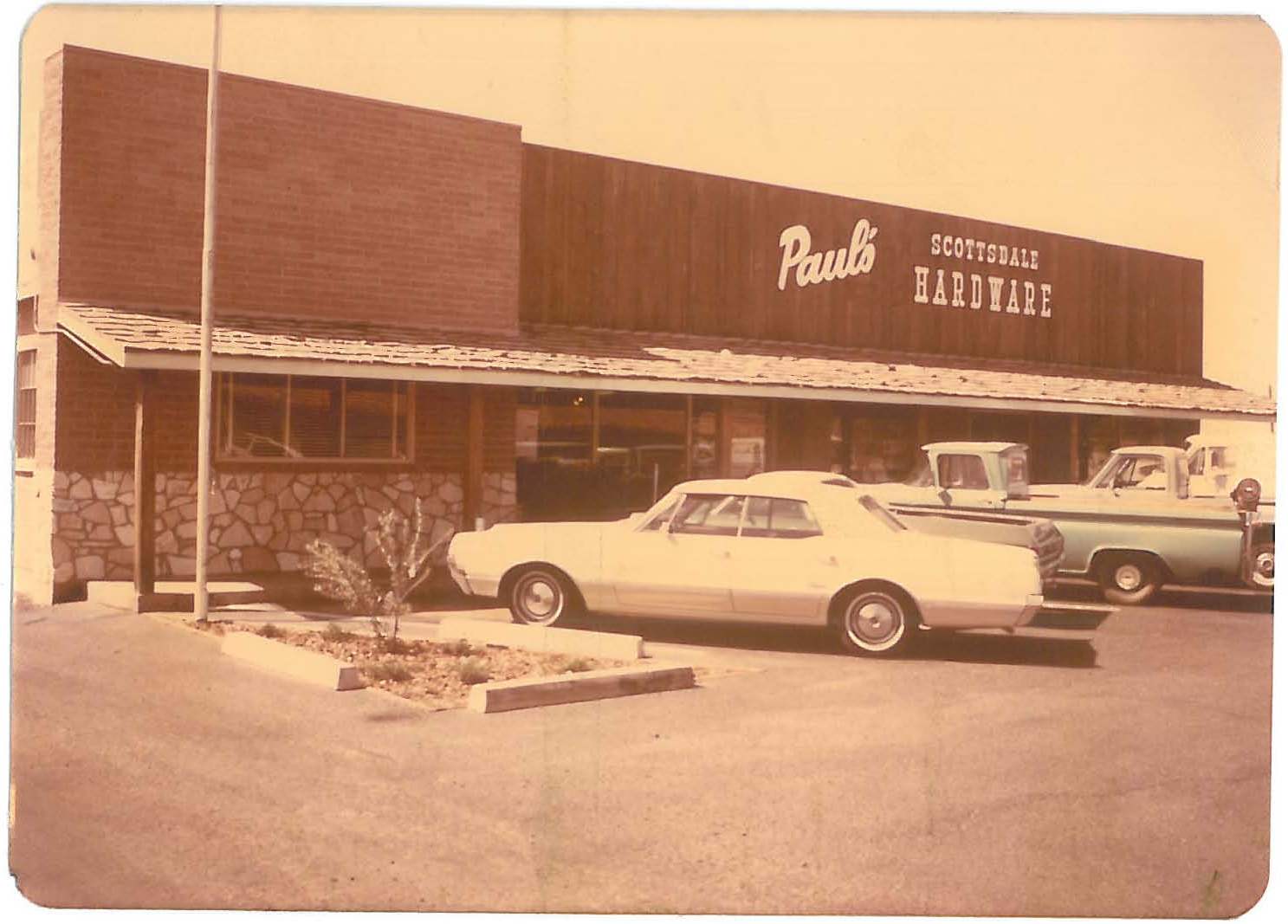 Paul's Ace Hardware Blogstyle