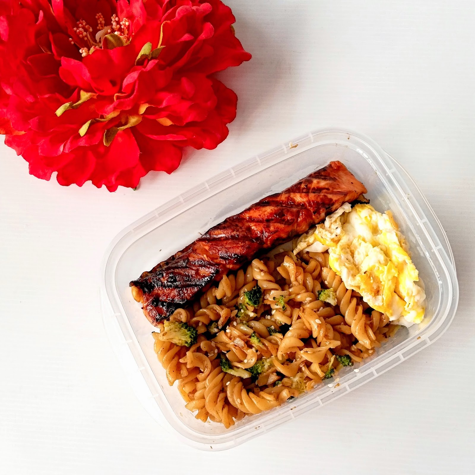 yellowfingers {Recipe} Lunch Box // Cheesy Chocolate Truffle Egg Cups