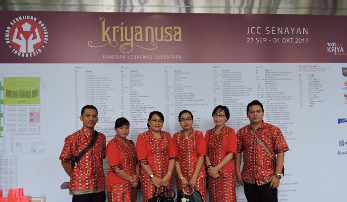 Sekadau Pamerkan Kerajinan dalam Pameran Kriyanusa Dekranas di Jakarta Sekadau Pamerkan Kerajinan dalam Pameran Kriyanusa Dekranas di Jakarta