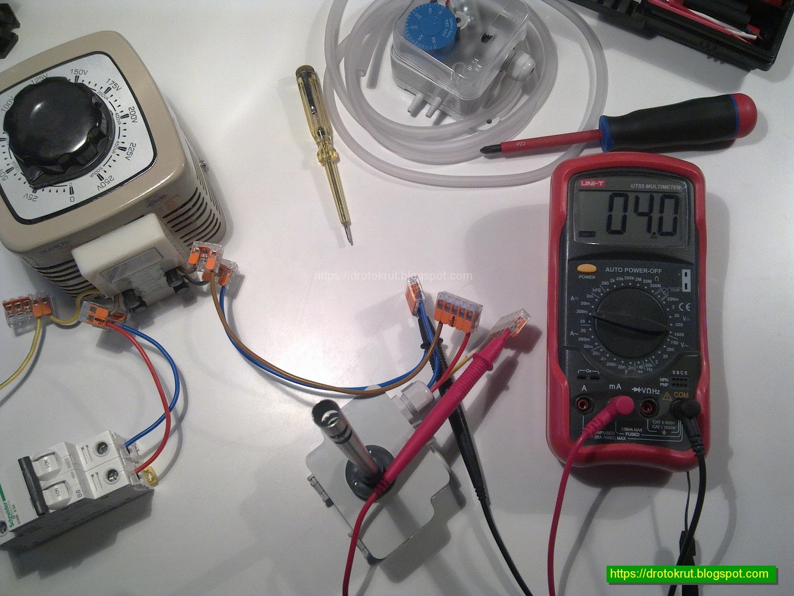Канальный датчик скорости воздушного потока AVT Thermokon