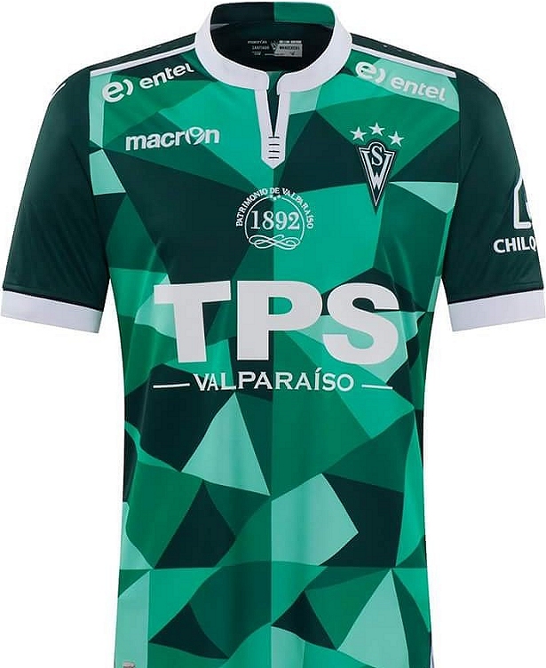 Macron divulga as novas camisas do Santiago Wanderers Show de Camisas