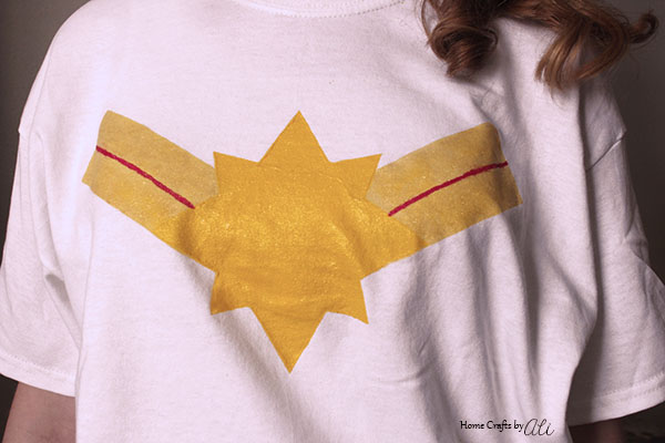 Make a Painted Captain Marvel shirt with this tutorial and cut file