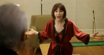 Lee Cho Hee 박은지 as Jung Eun Ji freaks out when she sees the older Joon Hyuk enter the apartment.