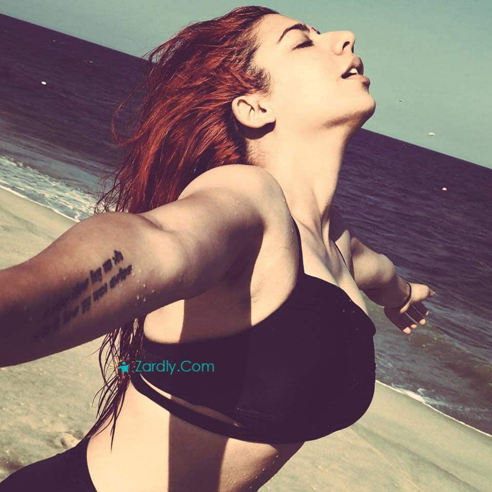 Jasmine Sandlas Hot Sexy Wallpapers And Pictures.