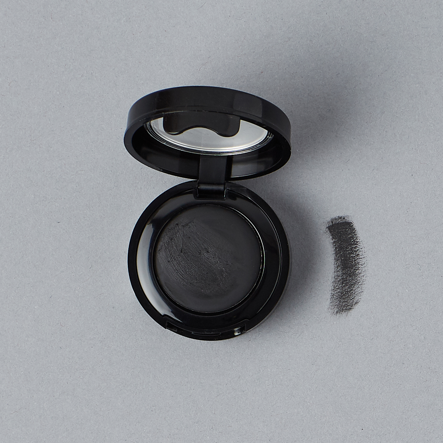 Hynt Eye Brow Definer Cream to Powder Black Hynt Eye Brow Definer Cream to Powder Black review natural eco green beauty eyebrow pomade hellolindasau