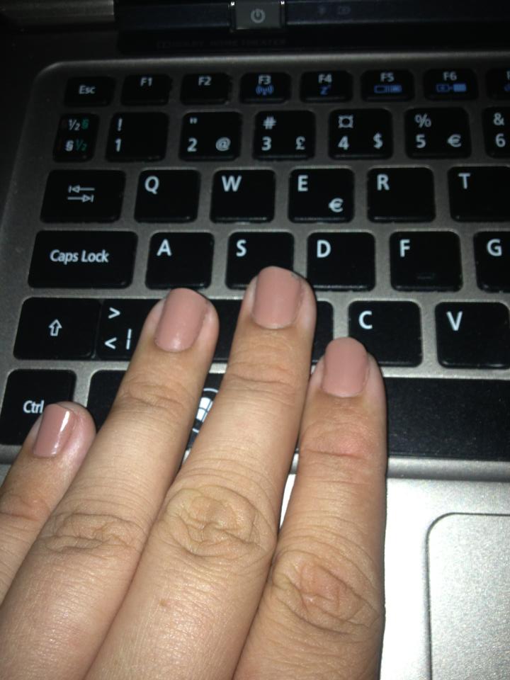 My choice, my life! Hvordan fjerne gele negler?