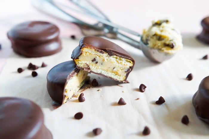 Chocolate-dipped Cookie Dough-filled Ritz Crackers