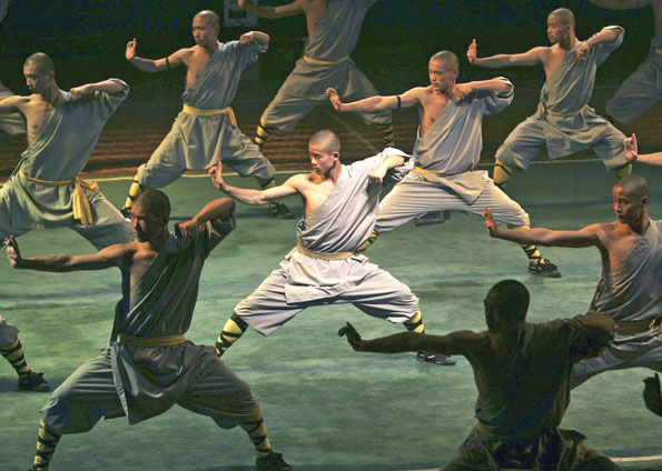 Chineses do Kung Fu e o Samurai Japonês Chineses do Kung Fu e o Samurai Japonês