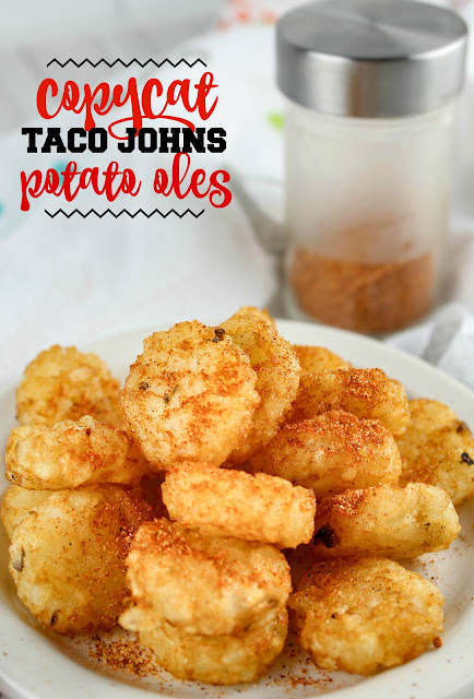 Taco John's Potato Oles are my one of my favorite Iowa treats. I ate them ALL THE TIME in college! They make tater tots salty, sweet, spicy and delicious! #tacojohns #copycatrecipe Taco John's Potato Oles are my one of my favorite Iowa treats. I ate them ALL THE TIME in college! They make tater tots salty, sweet, spicy and delicious! #tacojohns #copycatrecipe
