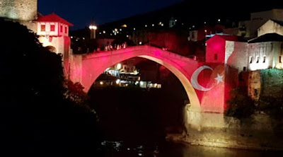 Berkabung Atas Bom Istanbul, 9 Ikon Dunia Pasang 'Bendera' Turki 