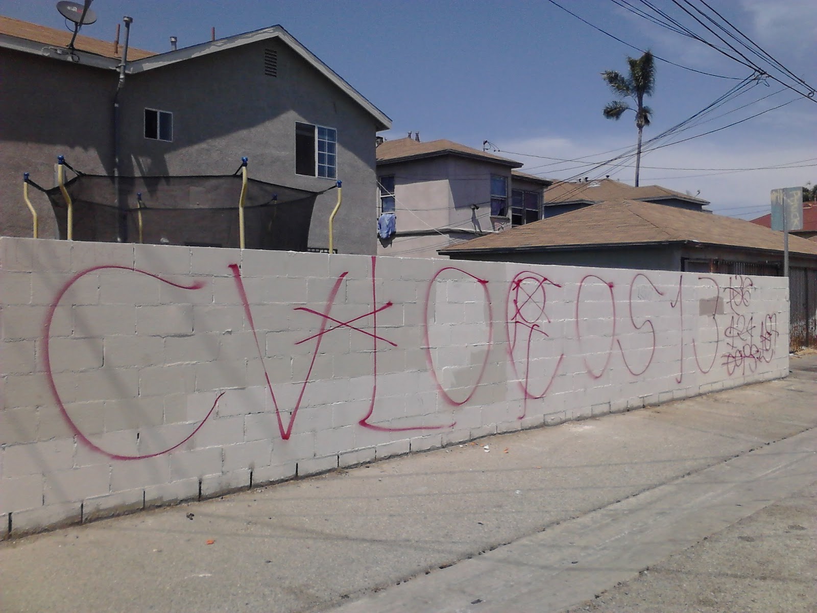 sureno 13 gangs graffiti compton varrio locos 13 ( CVLS13 )