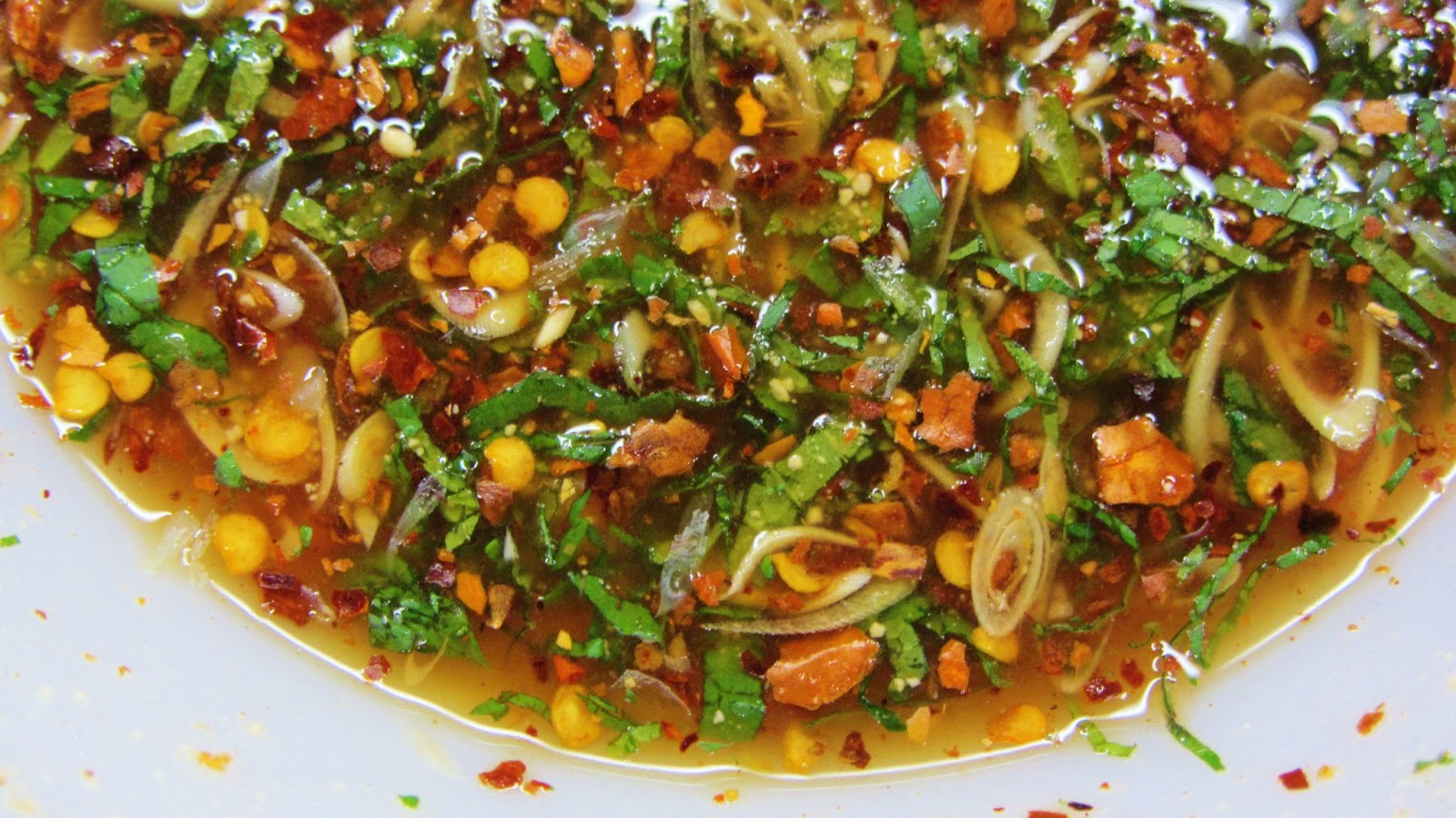 Let's eat......simple! Yum Nua Yang / Thai Spicy Grilled Beef Salad