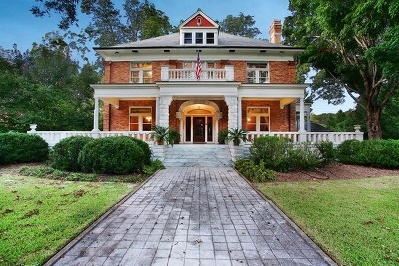 Terrierman's Daily Dose French Castles vs. American Homes