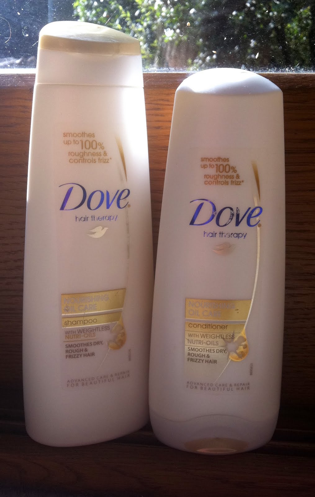 Hannah Kimberley ♥ Review Dove 'Nourishing oil care' Shampoo and