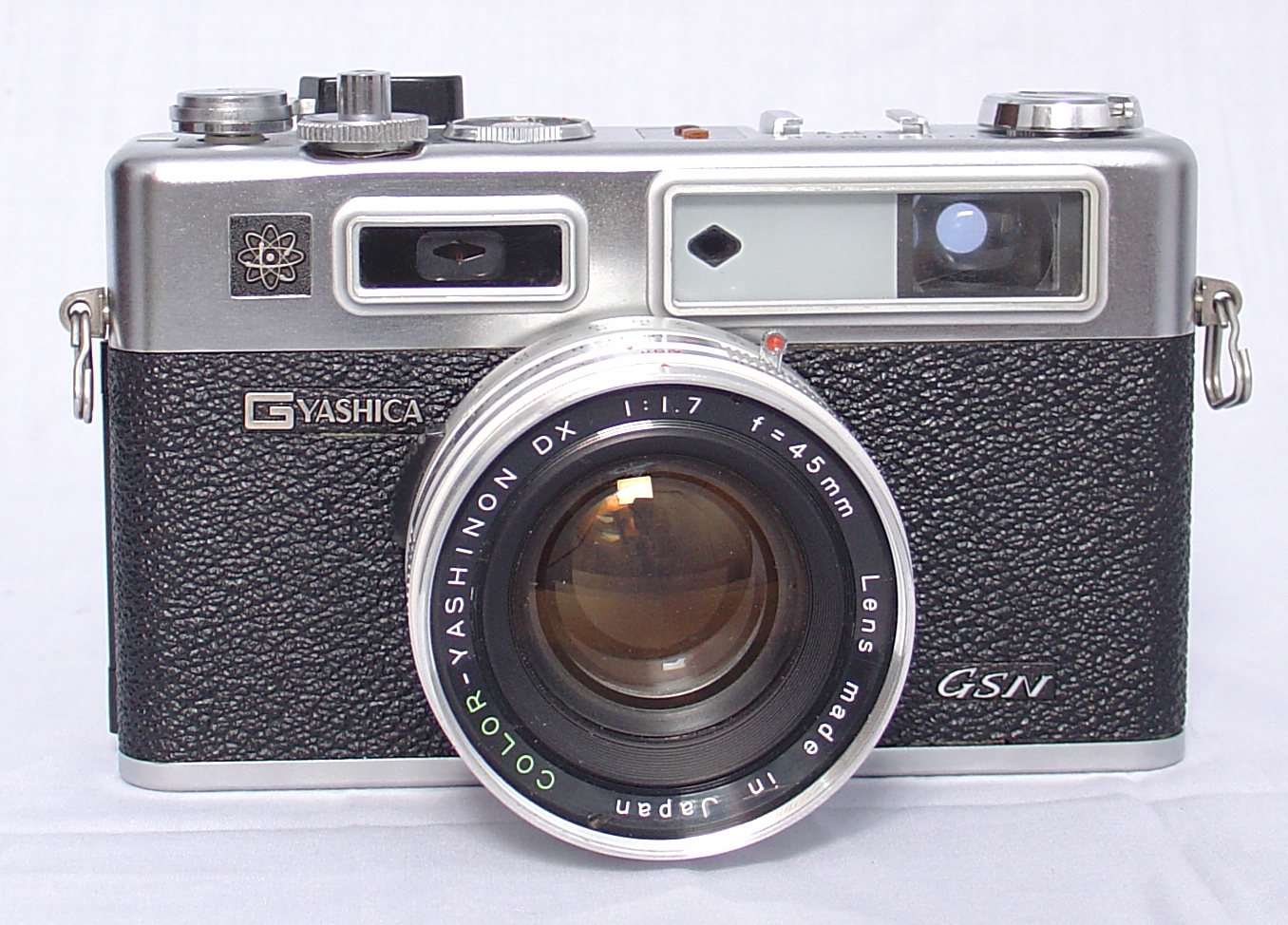 vintage cameras and lenses Yashica Electro 35 GSN, Range Finder Camera