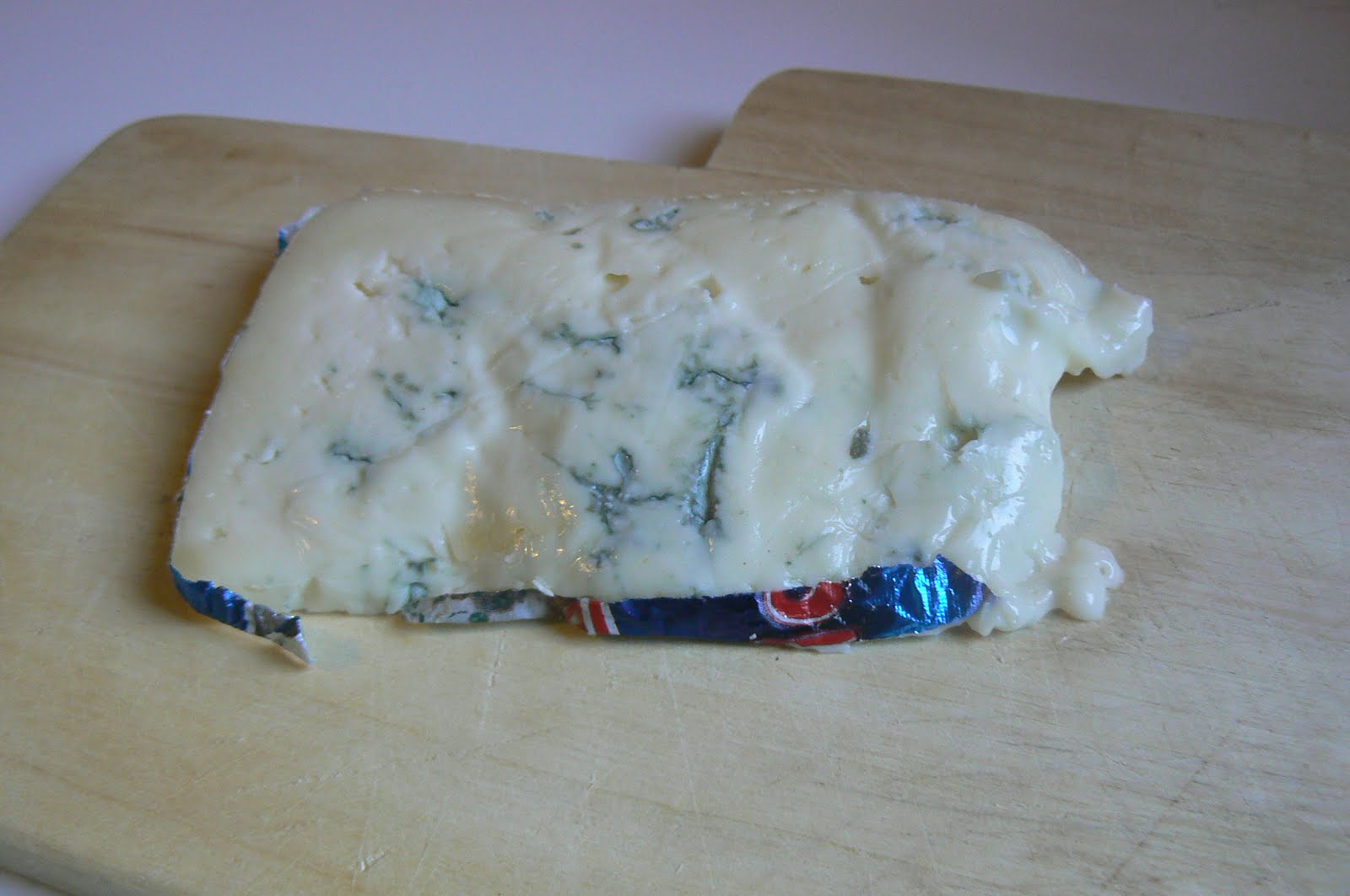 Gorgonzola Dolce (Italian Pasteurized Cow's Milk Cheese)