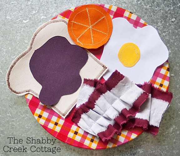 how to make scrap fabric play food