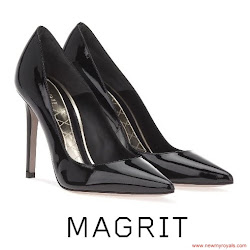 Queen Letizia Style MAGRIT Pumps and HUGO BOSS Clutch Bag