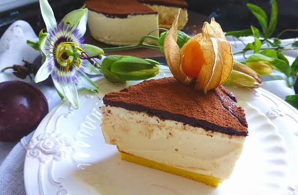 Futa de la pasión sobre terciopelo de chocolate