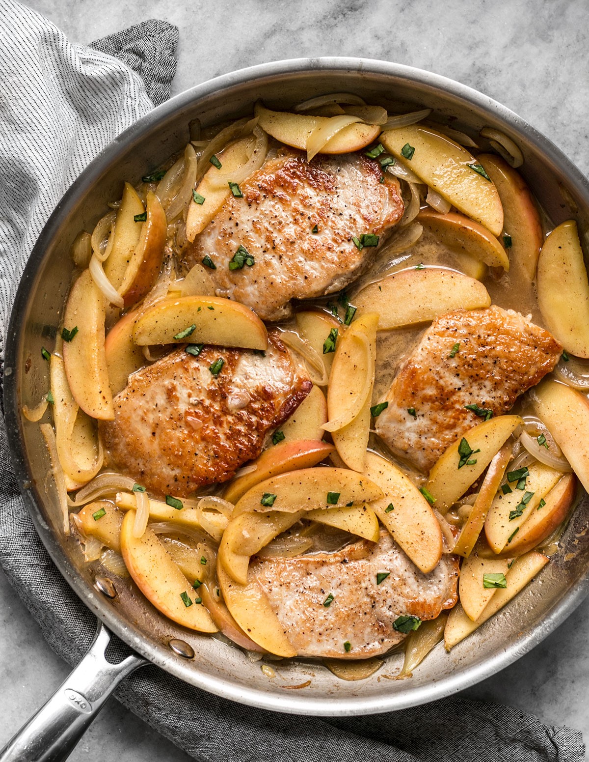 APPLE SPICE PORK CHOPS SIMPLE RECIPES