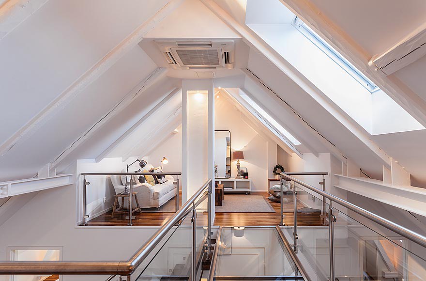 Un luminoso atico en Estocolmo