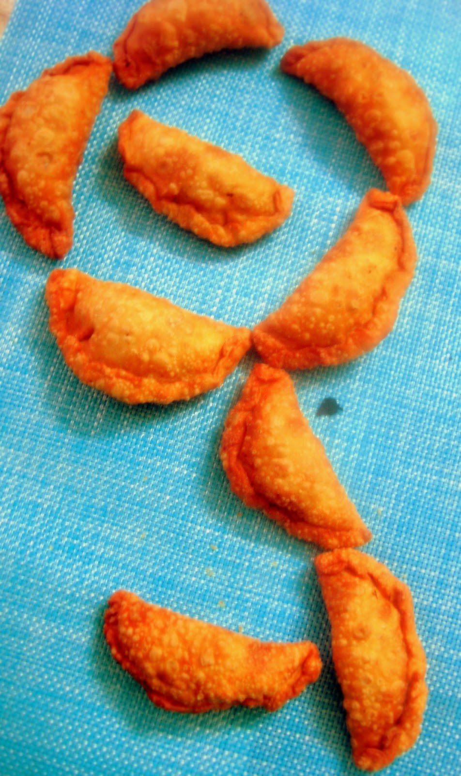 madhuri's kitchen Andhra Garam masala / Homemade Garam masala