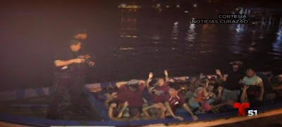 Los venezolanos huyen del régimen chavista en pateras