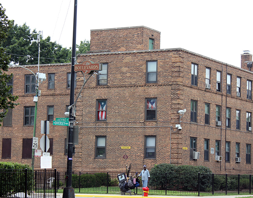 ArchitectureChicago PLUS Two Gated Communities Will the Lathrop Homes
