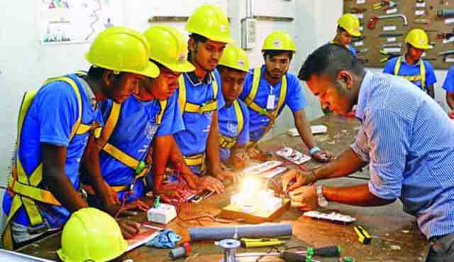 benefits of technical education are being replaced কারিগরি শিক্ষার সুফলে বেকাল সমস্যার পাশাপাশি বদলে যাচ্ছে বাংলাদেশ
