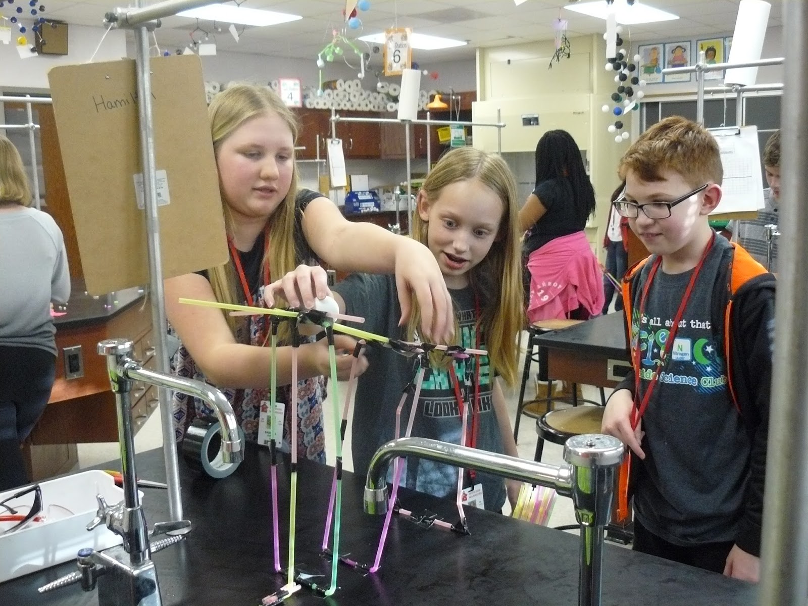 WSmiddle Information Center: Science Club: STEM Straw Roller Coaster