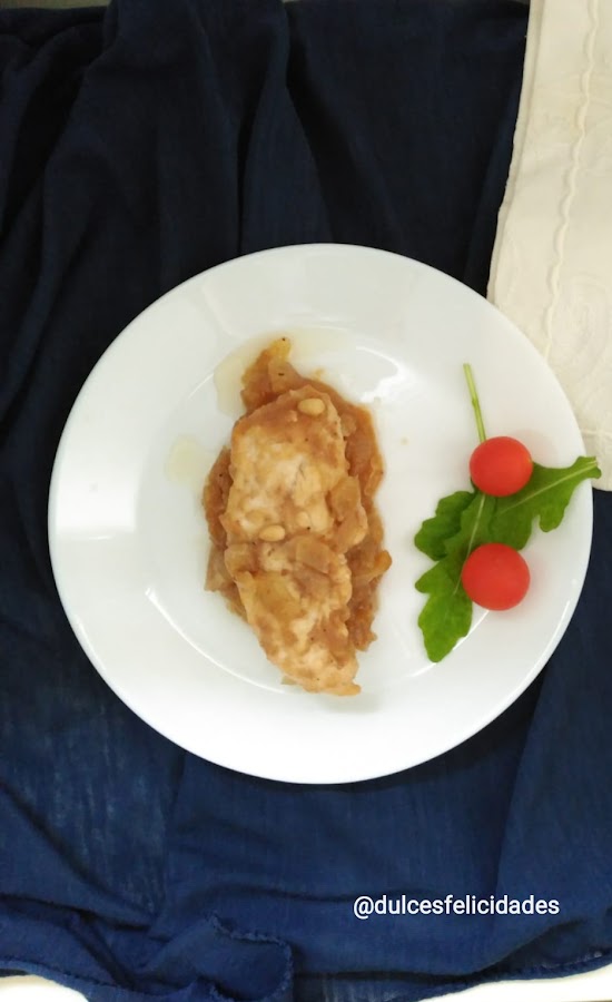 Solomillo de pollo con salsa de dulce de membrillo