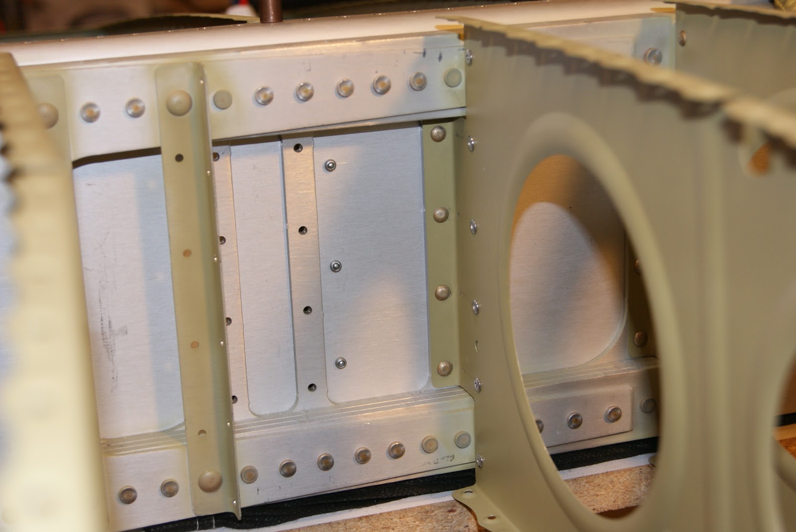 DOG Aviation John's RV-12 Blog: RV-12 Left Wing Skeleton Completed!