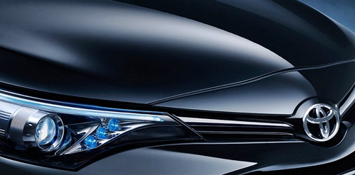 2015 Toyota Avensis Estate Exterior/Interior Performance