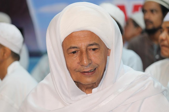 Ketegasan Habib Luthfi di Haul Habib Anis: Jangan Kotori Haul Ini Dengan Politik