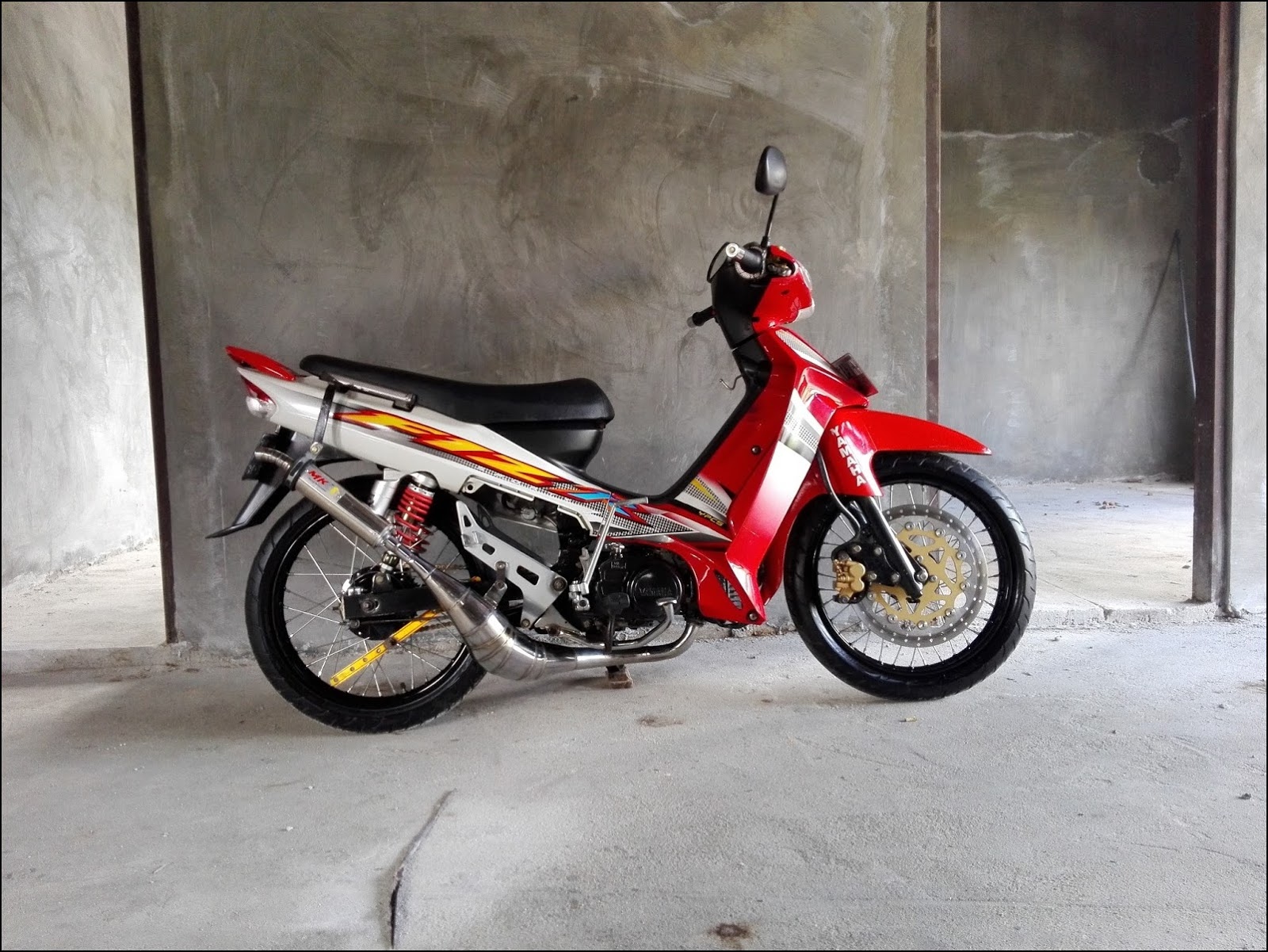 10 Contoh Modifikasi Motor Fiz R Standart dan Underbound