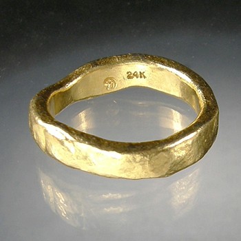 Revolusi Batin Cincin Raja Salomo