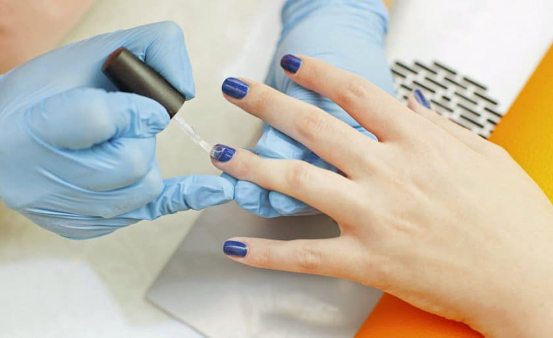 4 Mistakes You’re Making When Wearing Gel Nail Polish 4 Mistakes You’re Making When Wearing Gel Nail Polish