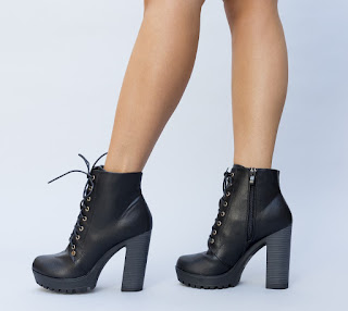 botine negre de iarna de fete, cu toc inalt si talpa groasa, negre cu siret si fermoar botine negre de iarna de fete, cu toc inalt si talpa groasa, negre cu siret si fermoar