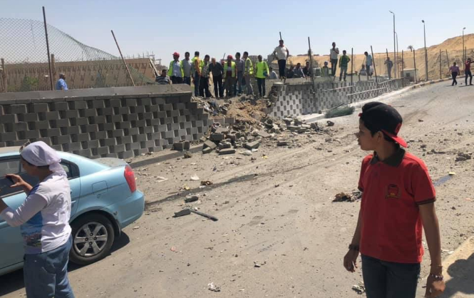 Explosão fere 17 em ônibus de turistas no Egito