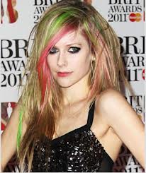Avril Lavigne Dengan Rambut Fantastic Shining Pie 86 peE
