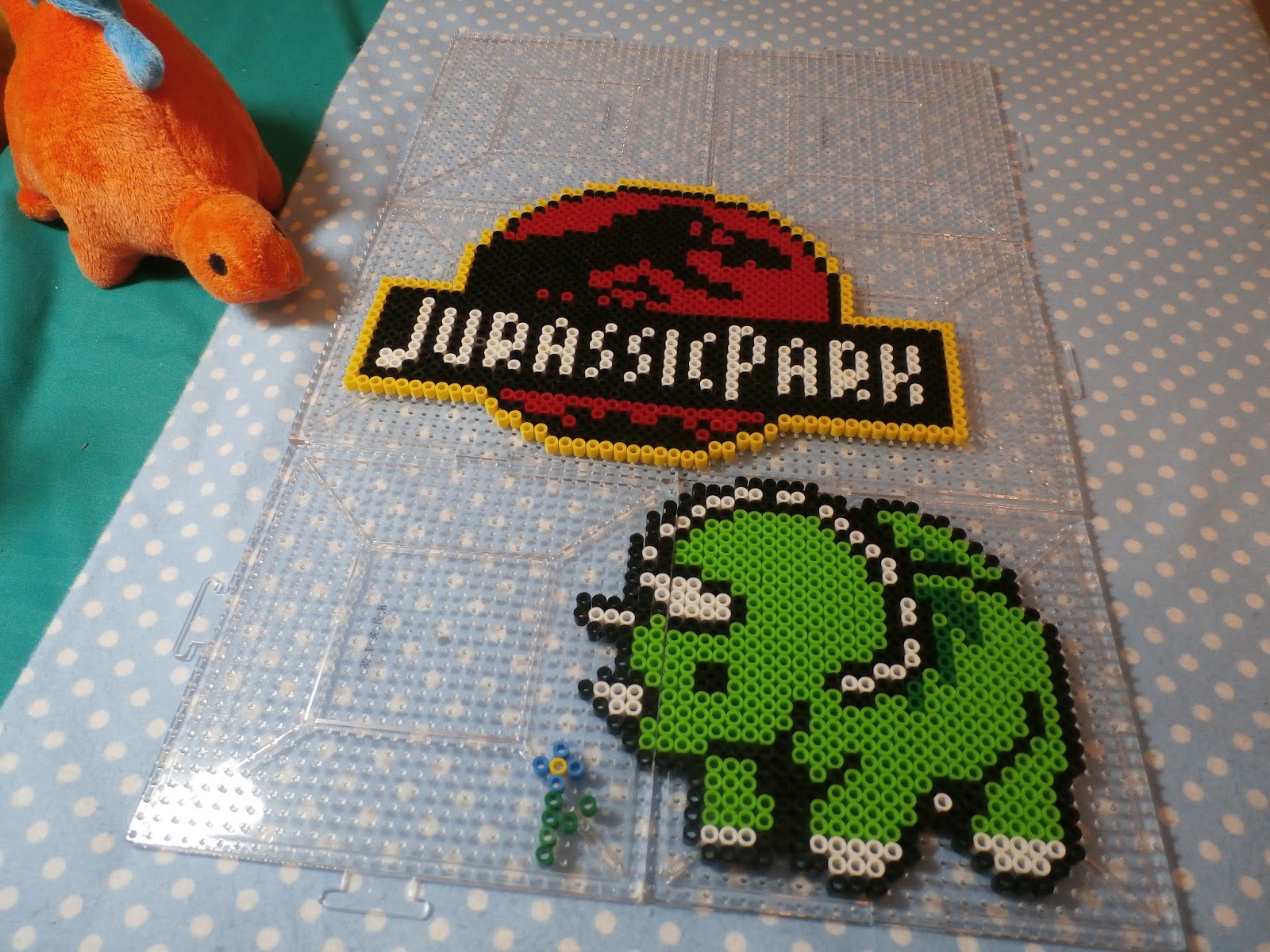 The 8bit Cafe! Jurassic Park + Triceratops Perler Bead Stop Motion