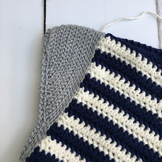 Capped grey crochet sleeves