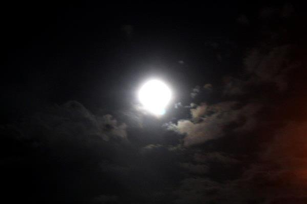 koleksi gambar gerhana bulan penuh sekitar malaysia | permata DUNIA