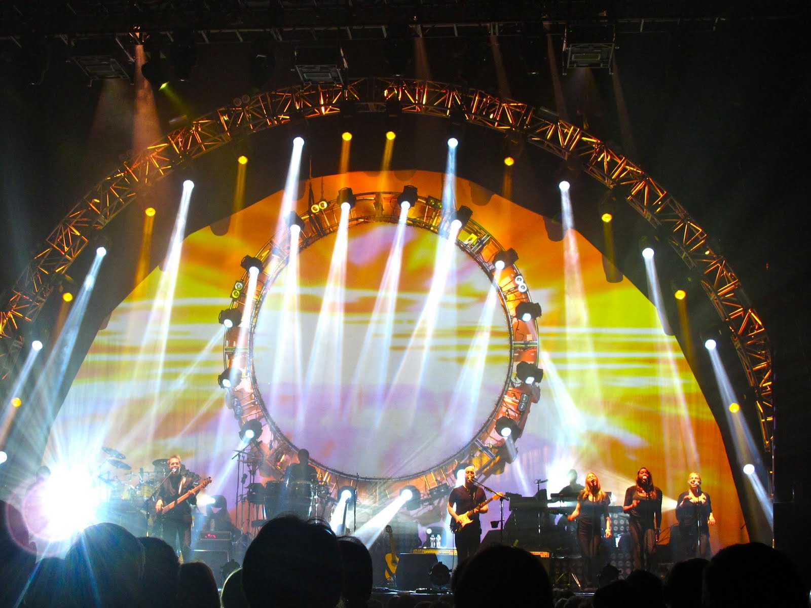 Soapsuds and Doodles Rush, Brit Floyd and dressing for concerts