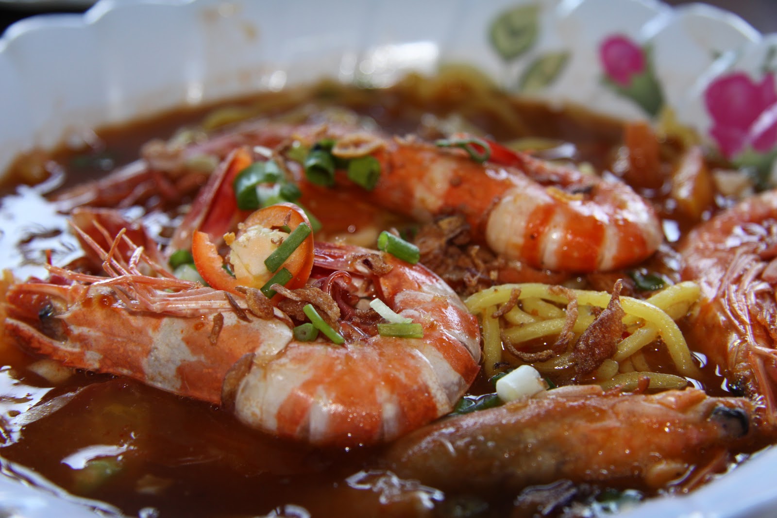 Sip Coffee and Keep Walking! Mee Udang Mak Jah Kuala Sepetang  A