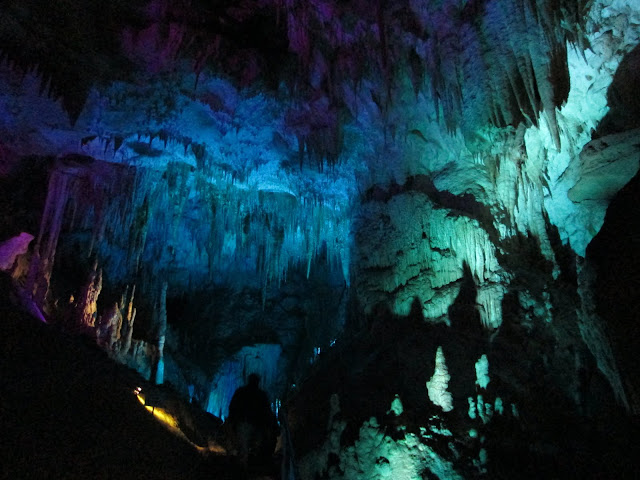 La Cueva de Prometeo presenta un universo mágico subterráneo