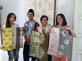 aplikasi pewarna batik alami aplikasi batik alami