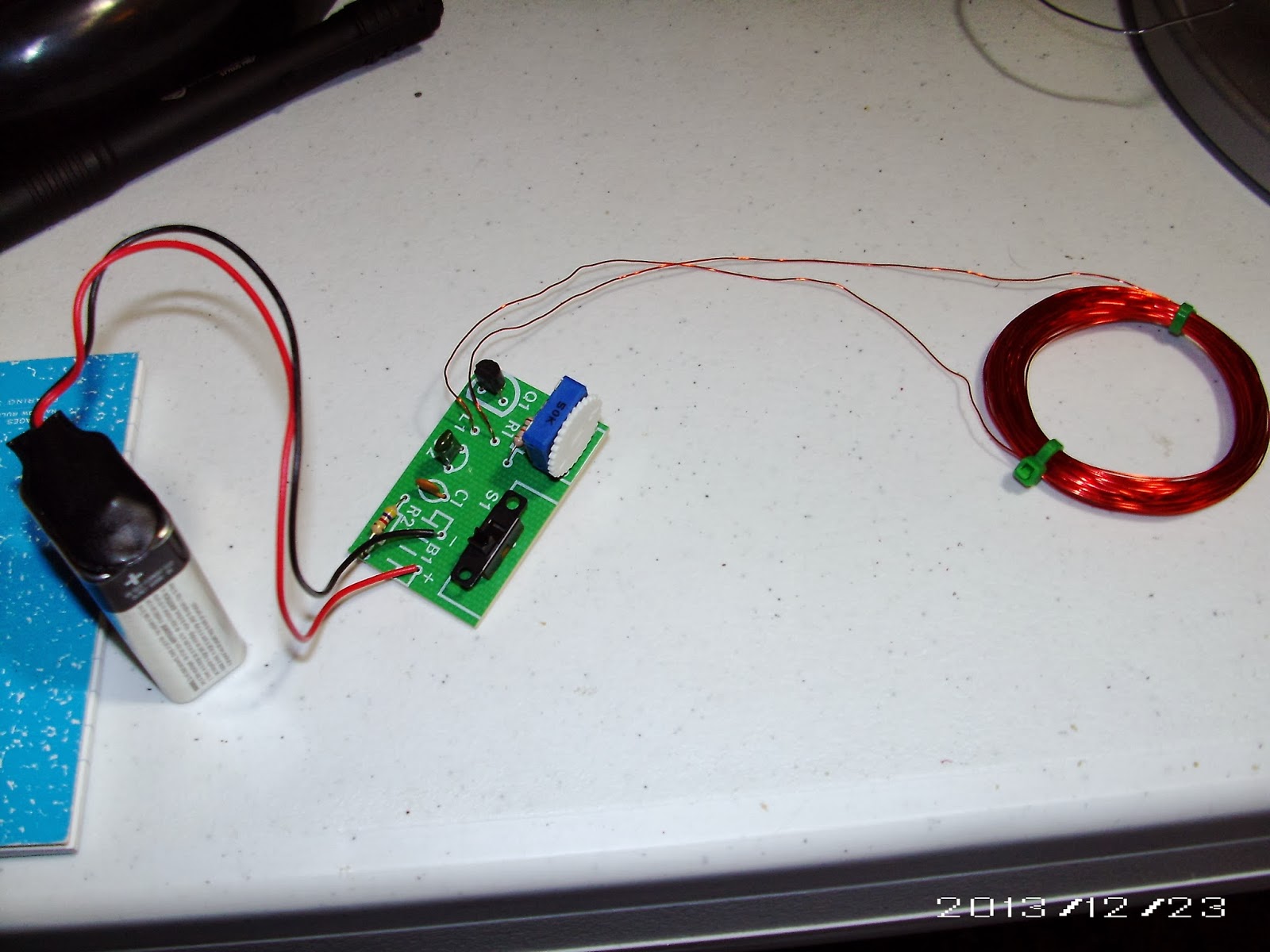 Electric Light Metal Detector Kit Model K26 by Elenco